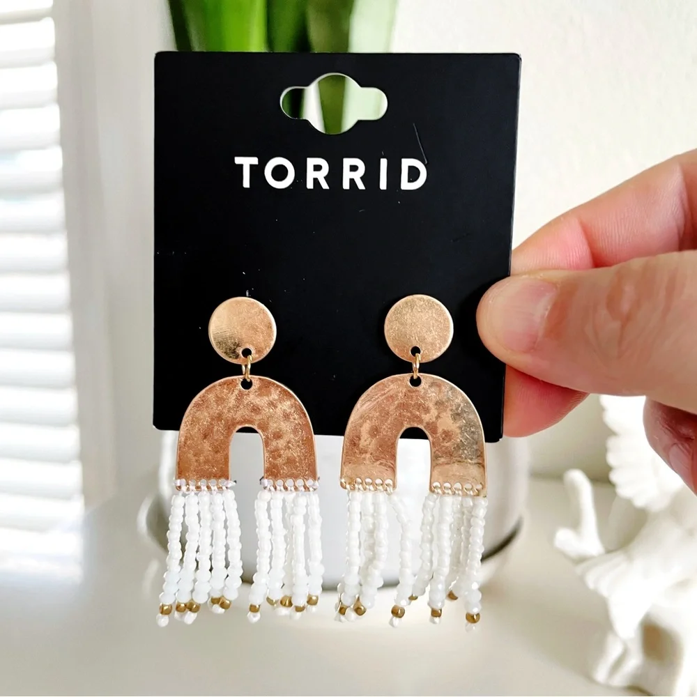 NEW Torrid Gold Beaded Arch Statement EarringS - Picture 2 of 5